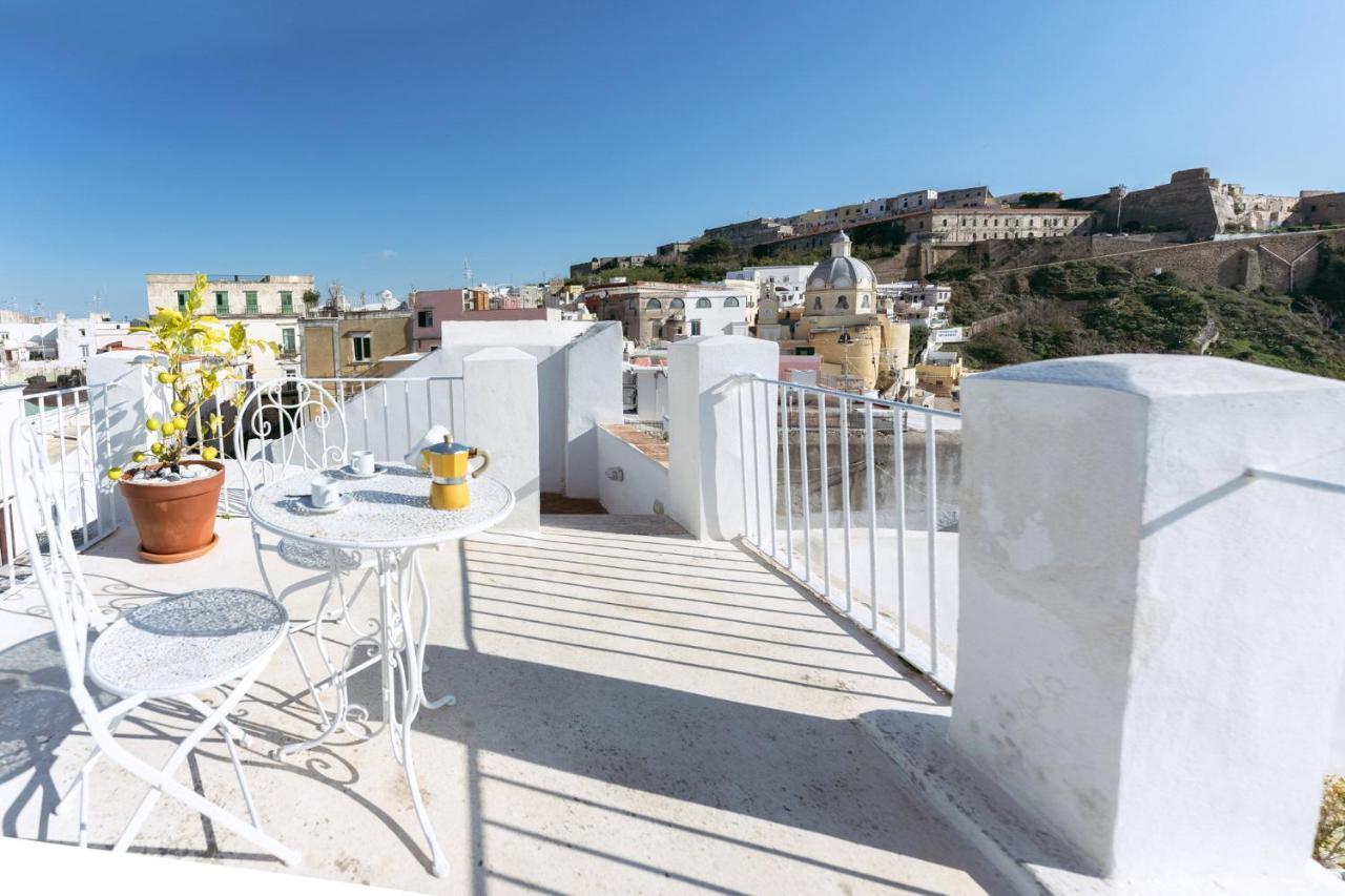 Torretta Corricella- Torretta Lejlighed Procida Eksteriør billede